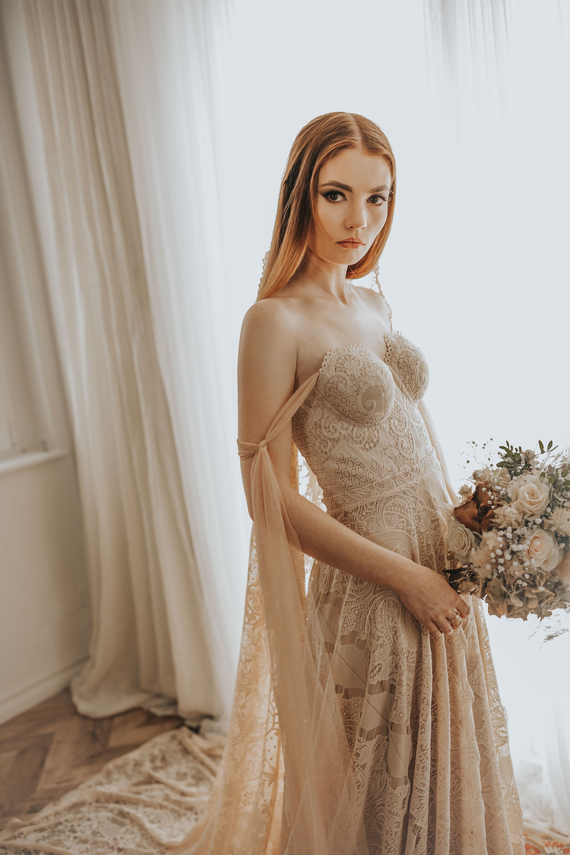 Corset wedding dress / off white or cappuccino lace boho dresses Corset wedding dress / off white or cappuccino lace boho dresses